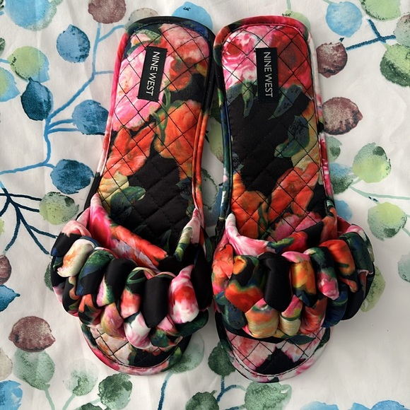 NINE WEST Women's Floral Slide Sandals - Womens XL 11 12 - Picture 4 of 8